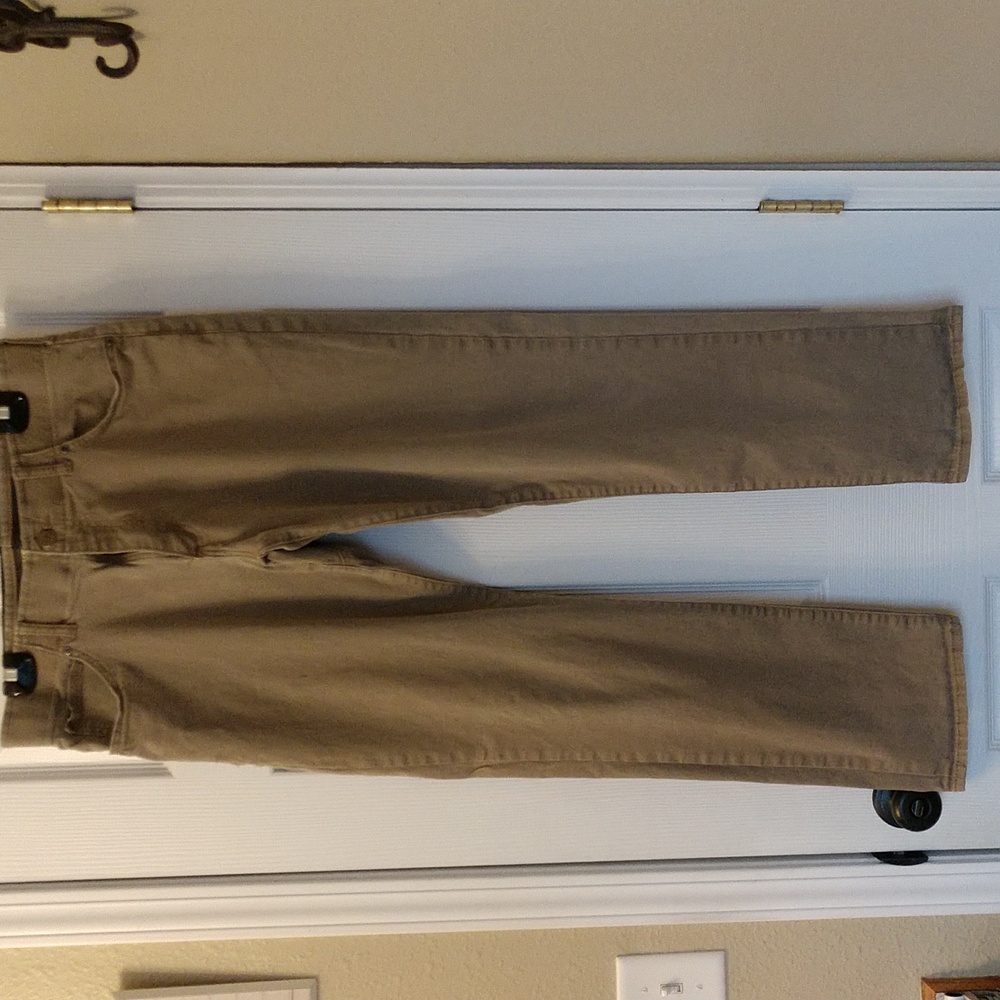 Lee Straight Fit Tapered Leg Khaki 5 Pocket Pants